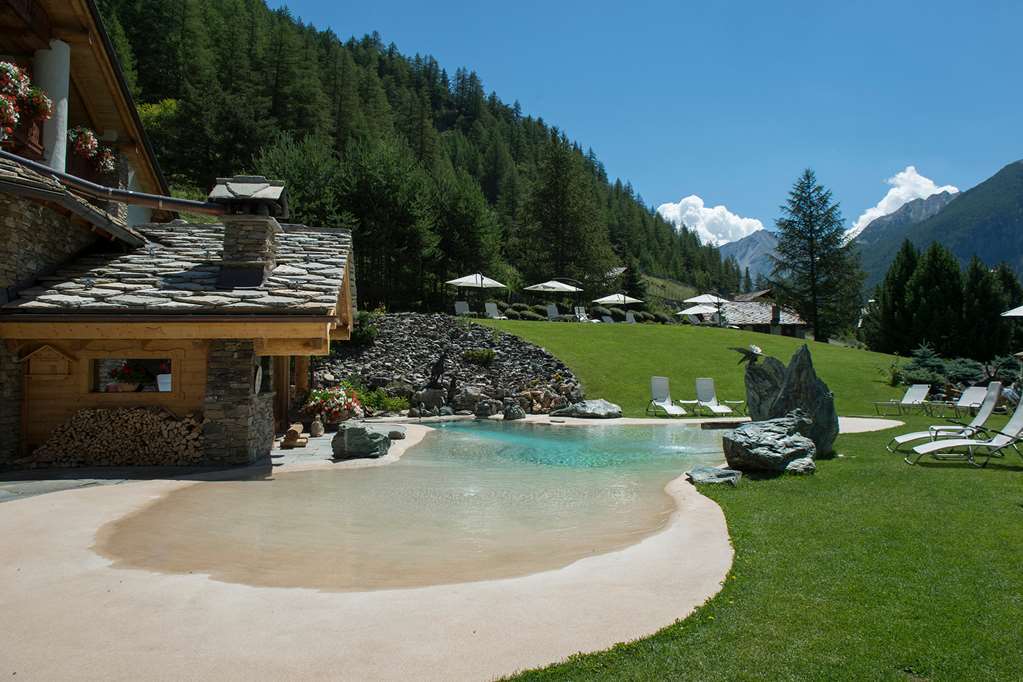 Eco Wellness Hotel Notre Maison Cogne Εξωτερικό φωτογραφία