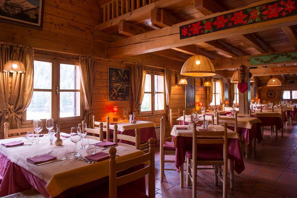 Eco Wellness Hotel Notre Maison Cogne Εστιατόριο φωτογραφία