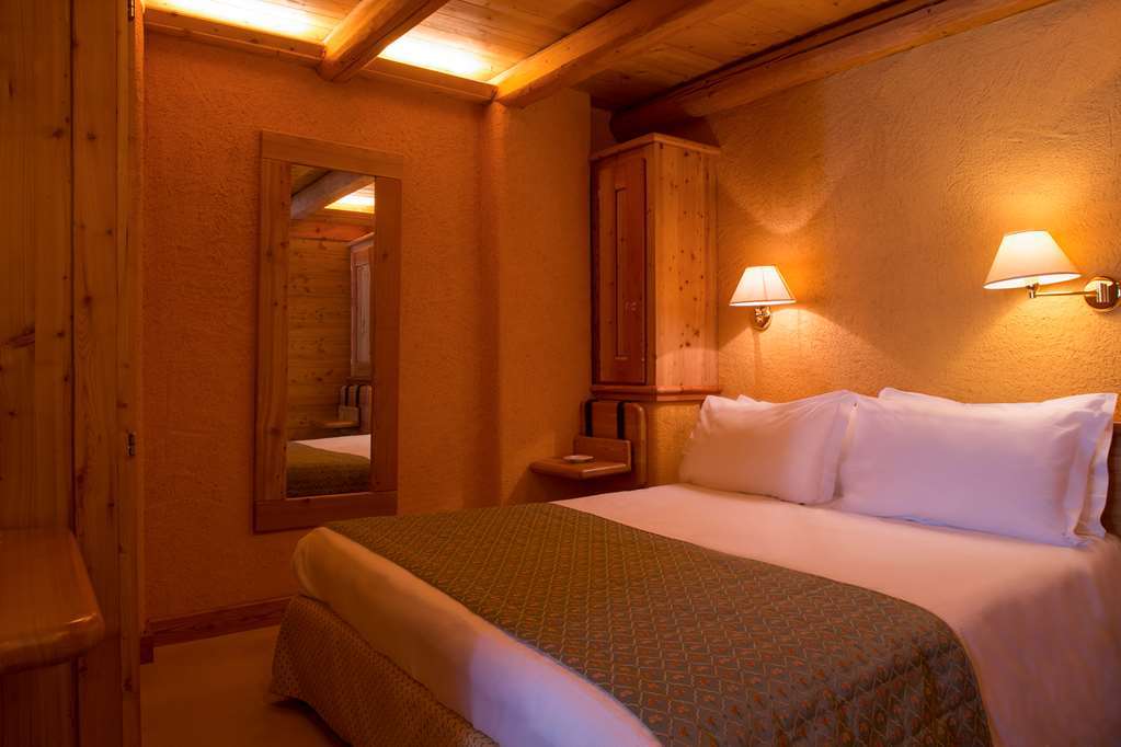 Eco Wellness Hotel Notre Maison Cogne Δωμάτιο φωτογραφία